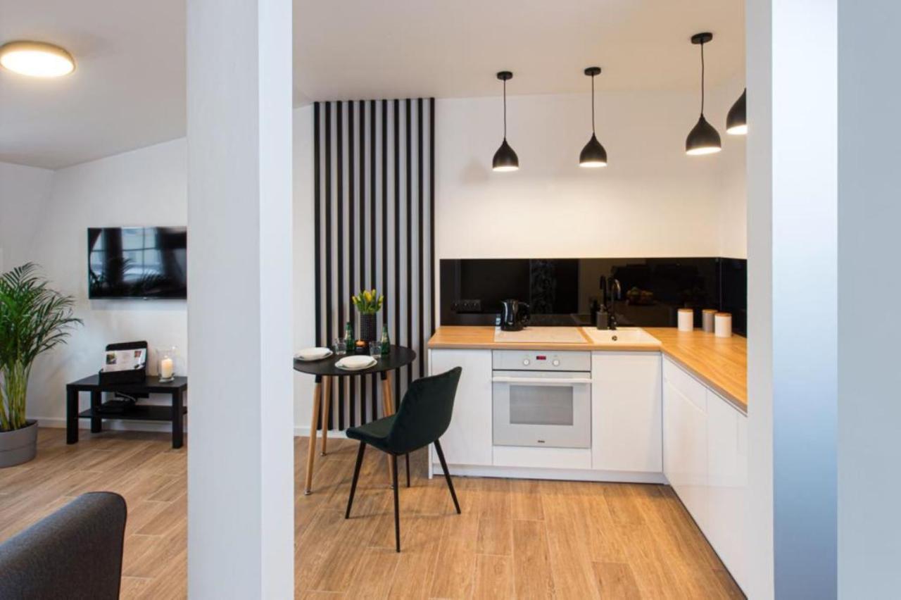 Apartament Bianco Verde Czestochowa Bagian luar foto